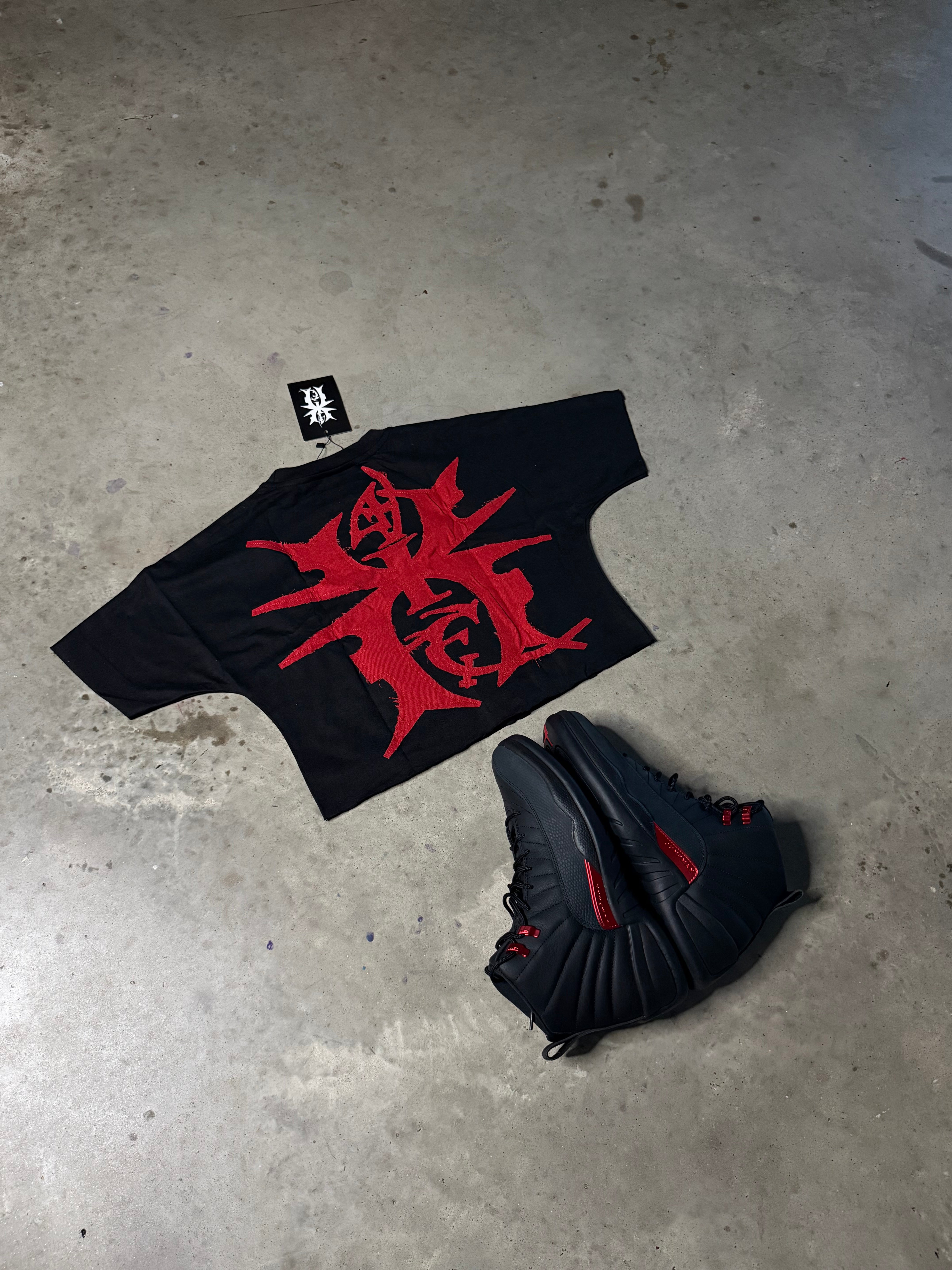 BLACK AND RED CROPPED & BOXY TEE "ADULTS"